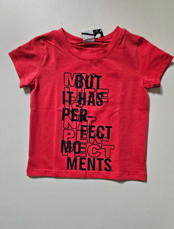 rood shirt met opdruk